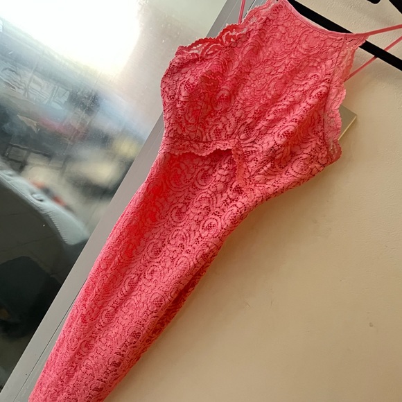 Zara dress - Picture 2 of 6